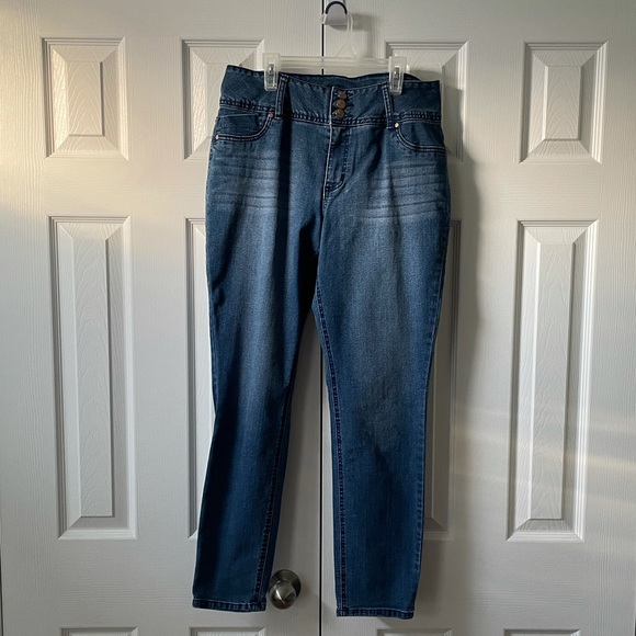 d.jeans - size 12 soft (with stretch) jeans - Picture 2 of 6